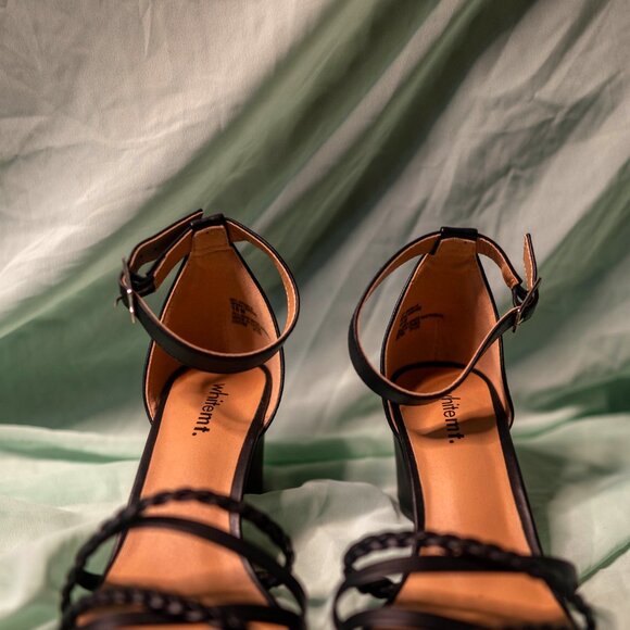 White Mt. Strappy Black Block Heel Sandals – Size 10 M (Never Worn) - Picture 4 of 7